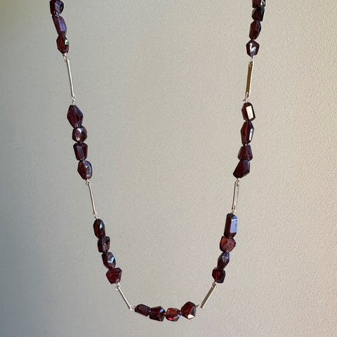 Rumi Garnet Bar Necklace
